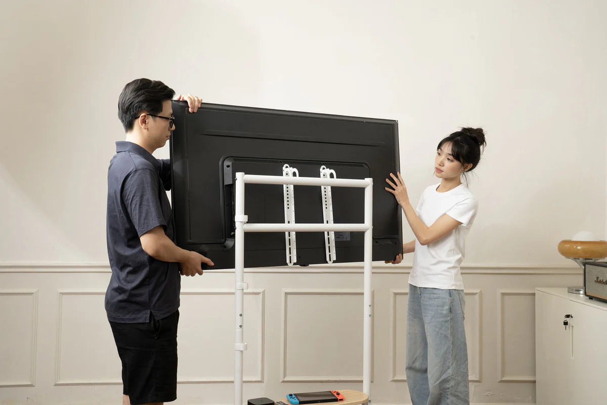 Giá treo tivi di động Hyperwork Aero Stand HPW-TVC02-WHT Trắng (37-75 inch)